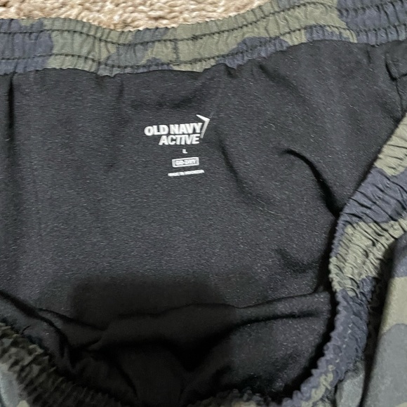 Camo dolphin shorts - Picture 3 of 3
